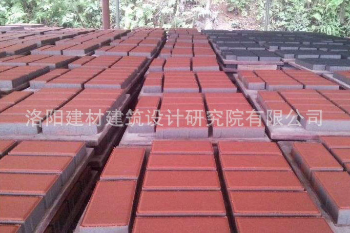 采用制砖工艺设备